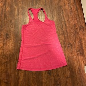 Lululemon Women’s size 8 tank top. Pink.